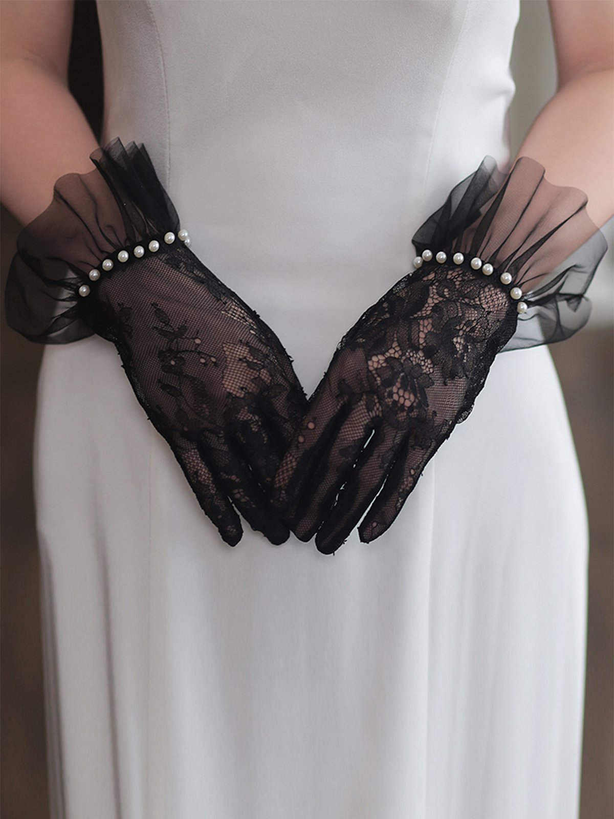 Pearl Sutured Chiffon Lace Gloves White, 3 of 5