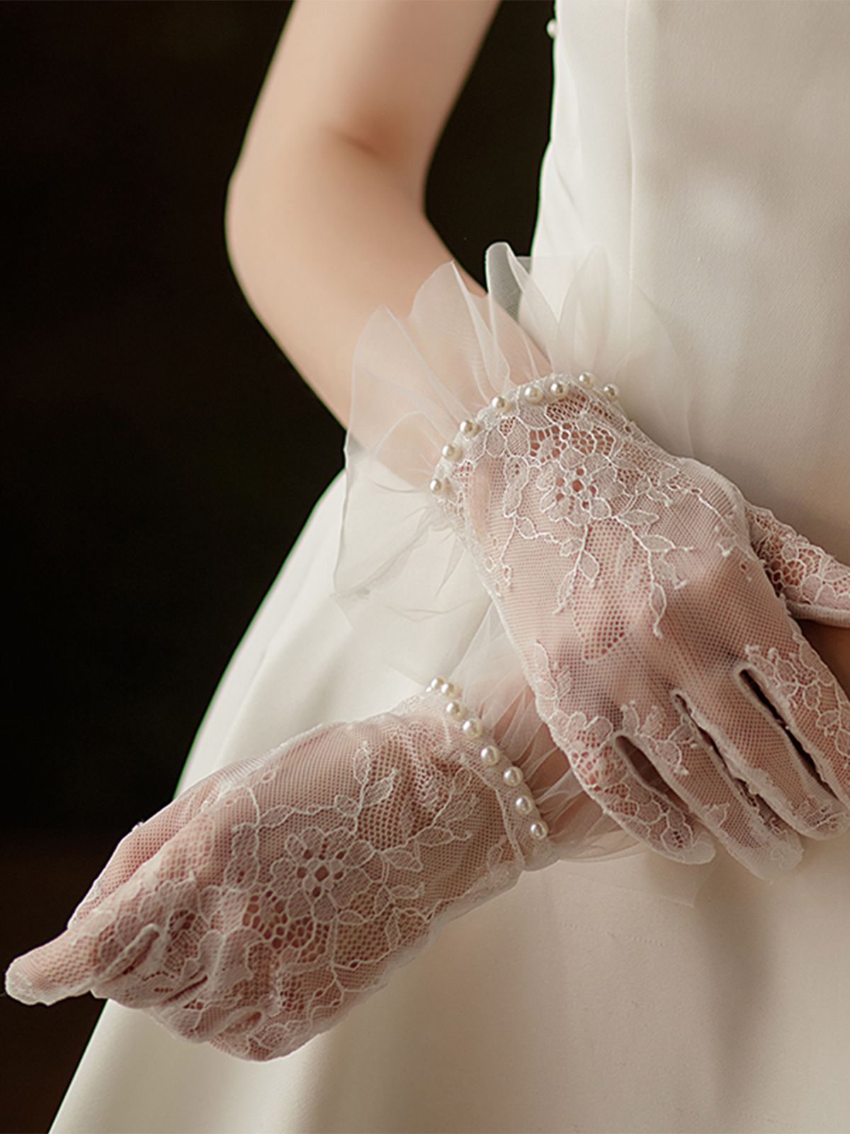 Pearl Sutured Chiffon Lace Gloves White, 2 of 5