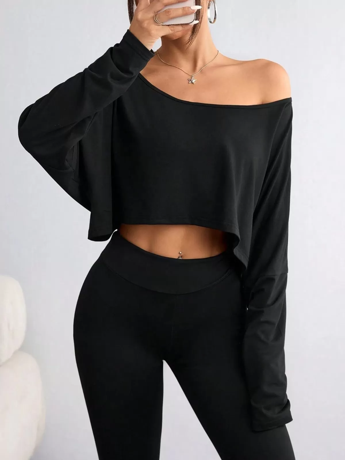 Solid Round Neck Drop Shoulder Casual Long Sleeve Crop T-shirt  for All Seasons, 5 of 5