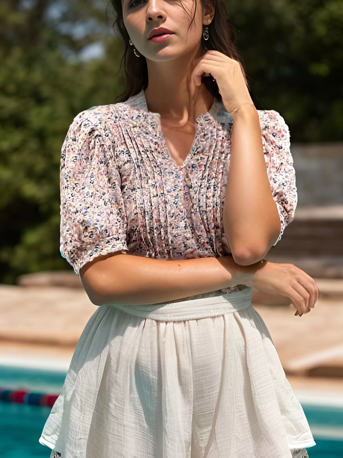 Floral Printing V-neck Puff Short Sleeve Blouse, 2 of 5