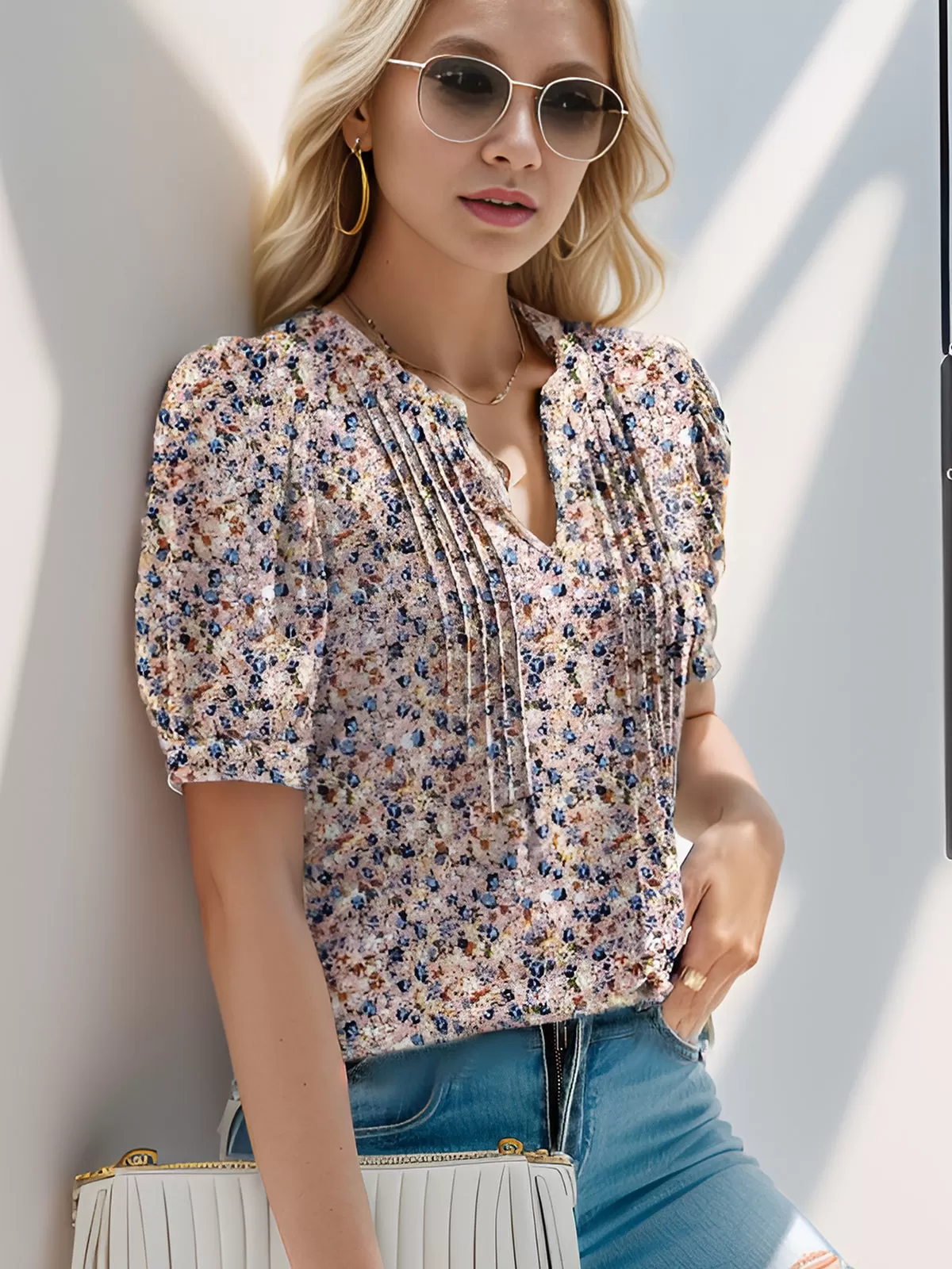 Floral Printing V-neck Puff Short Sleeve Blouse, 3 of 5
