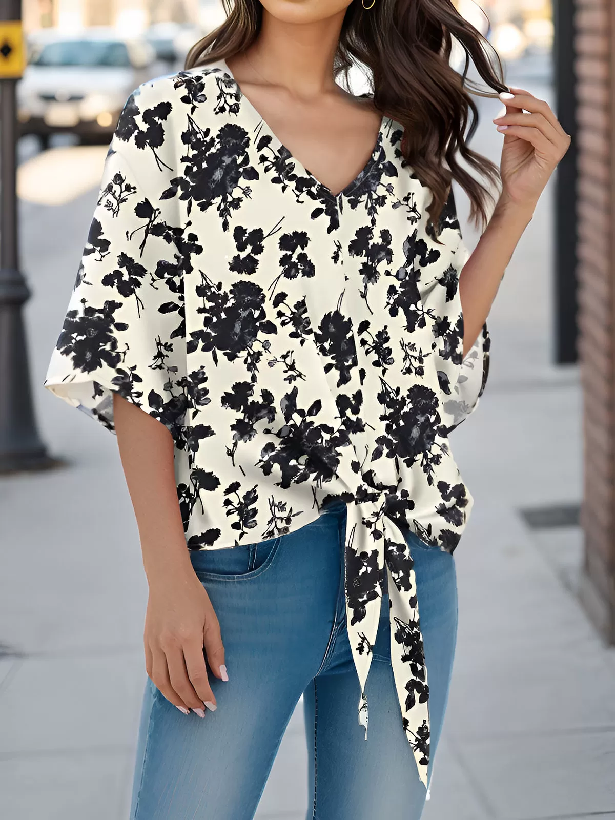 Printing V-neck Flare Half Sleeve Blouse, 4 of 4