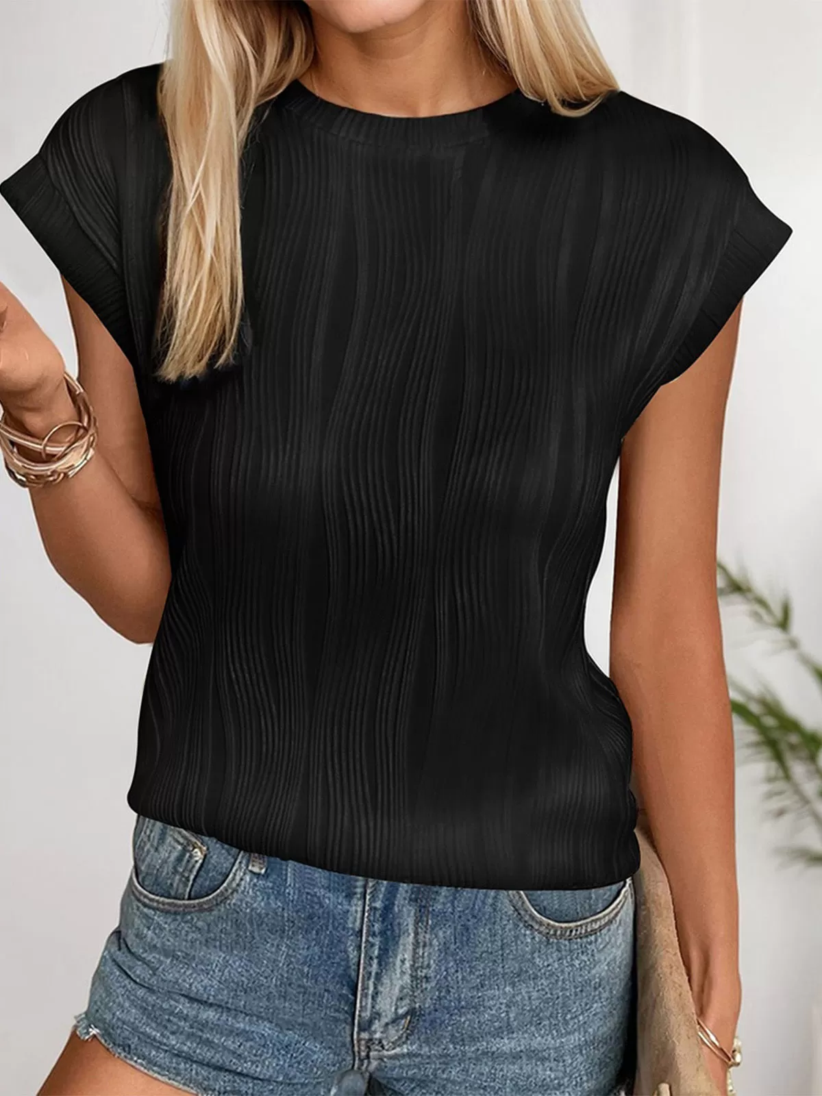 Round Neck Short Sleeve T-shirt, 4 of 5