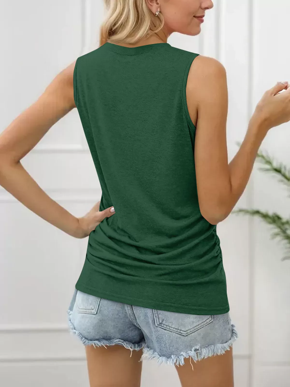 Solid Round Neck Ruched Tank, 2 of 6