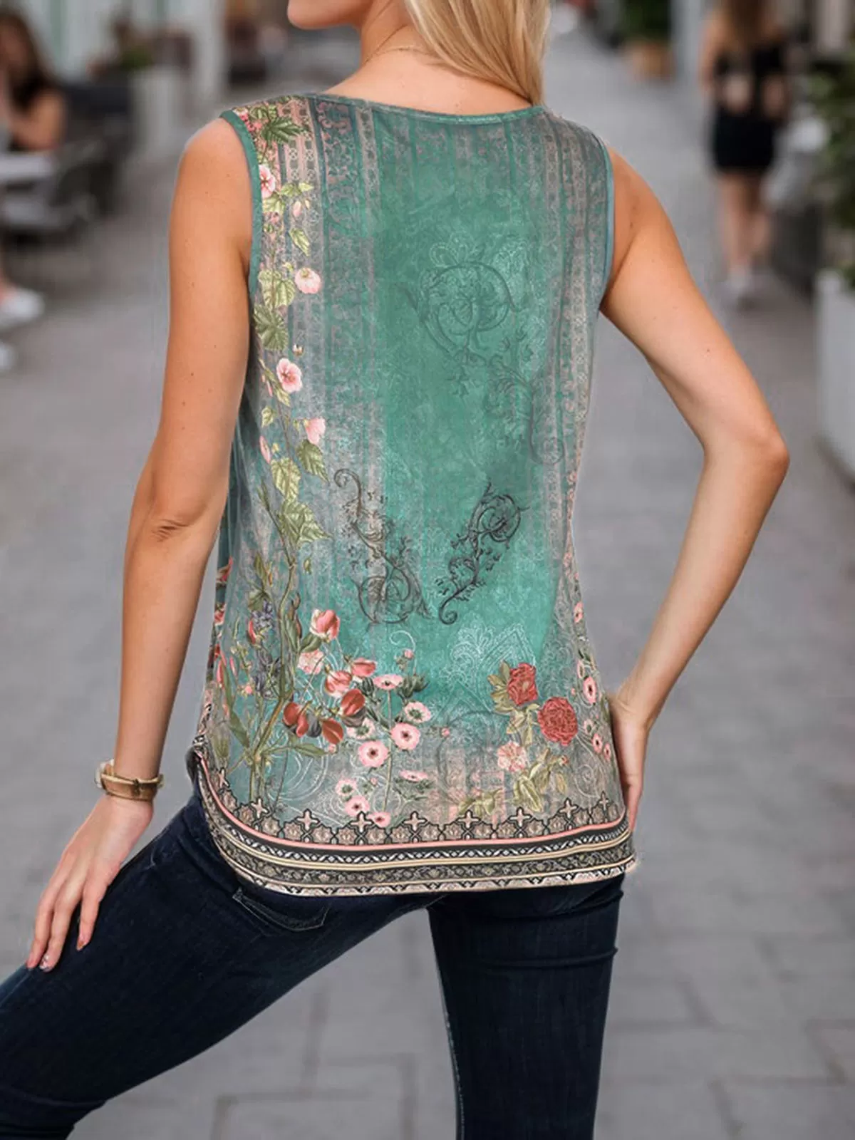 Plants Pleated Scooped Neck Tank, 3 of 5