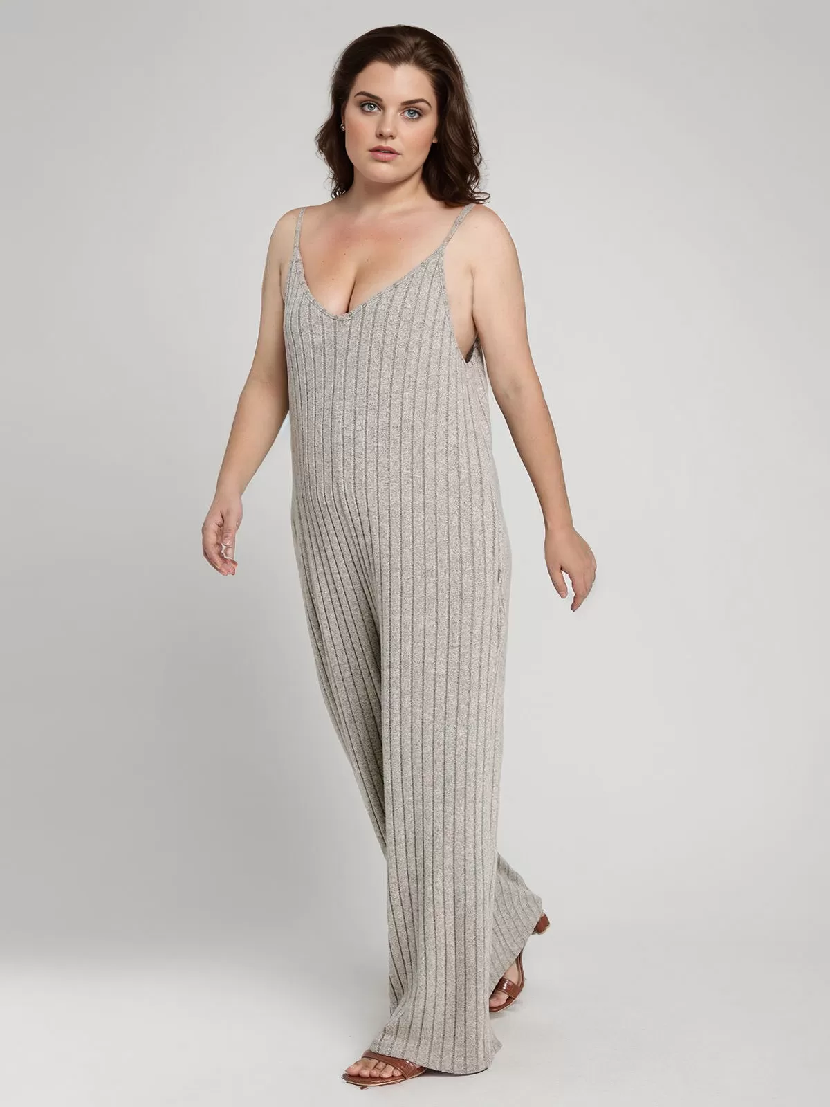 Plus Size Solid V-neck High Rise Knitted Jumpsuits, 6 of 6