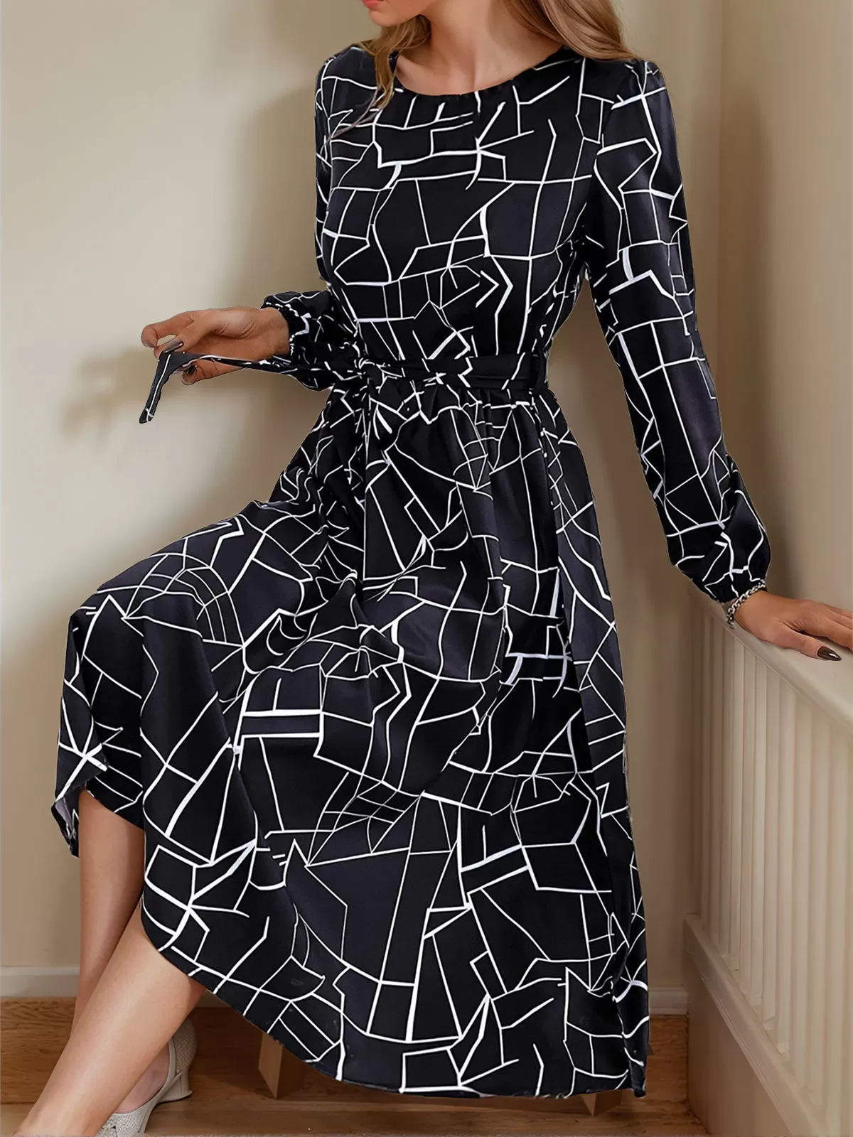 Geometric Belt Round Neck Puff A-line Dress, 4 of 6