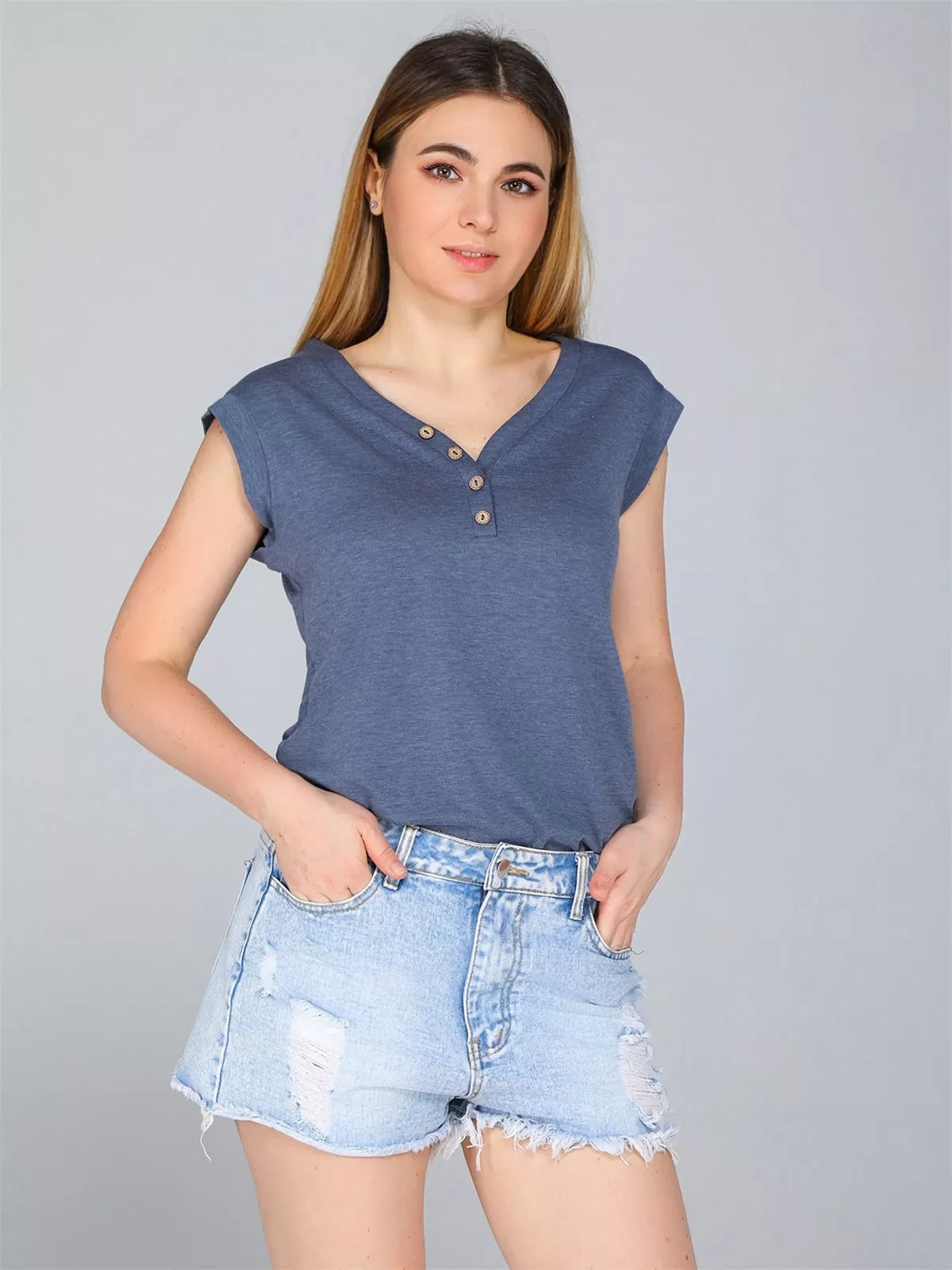 Solid Button Sweetheart Regular T-shirt, 4 of 5