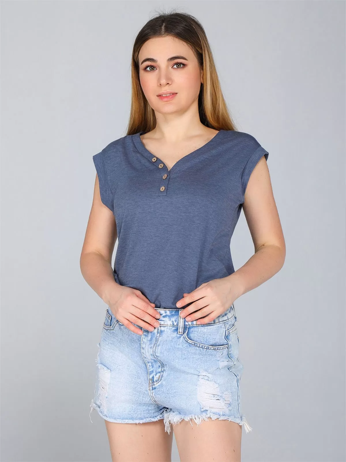 Solid Button Sweetheart Regular T-shirt, 5 of 5