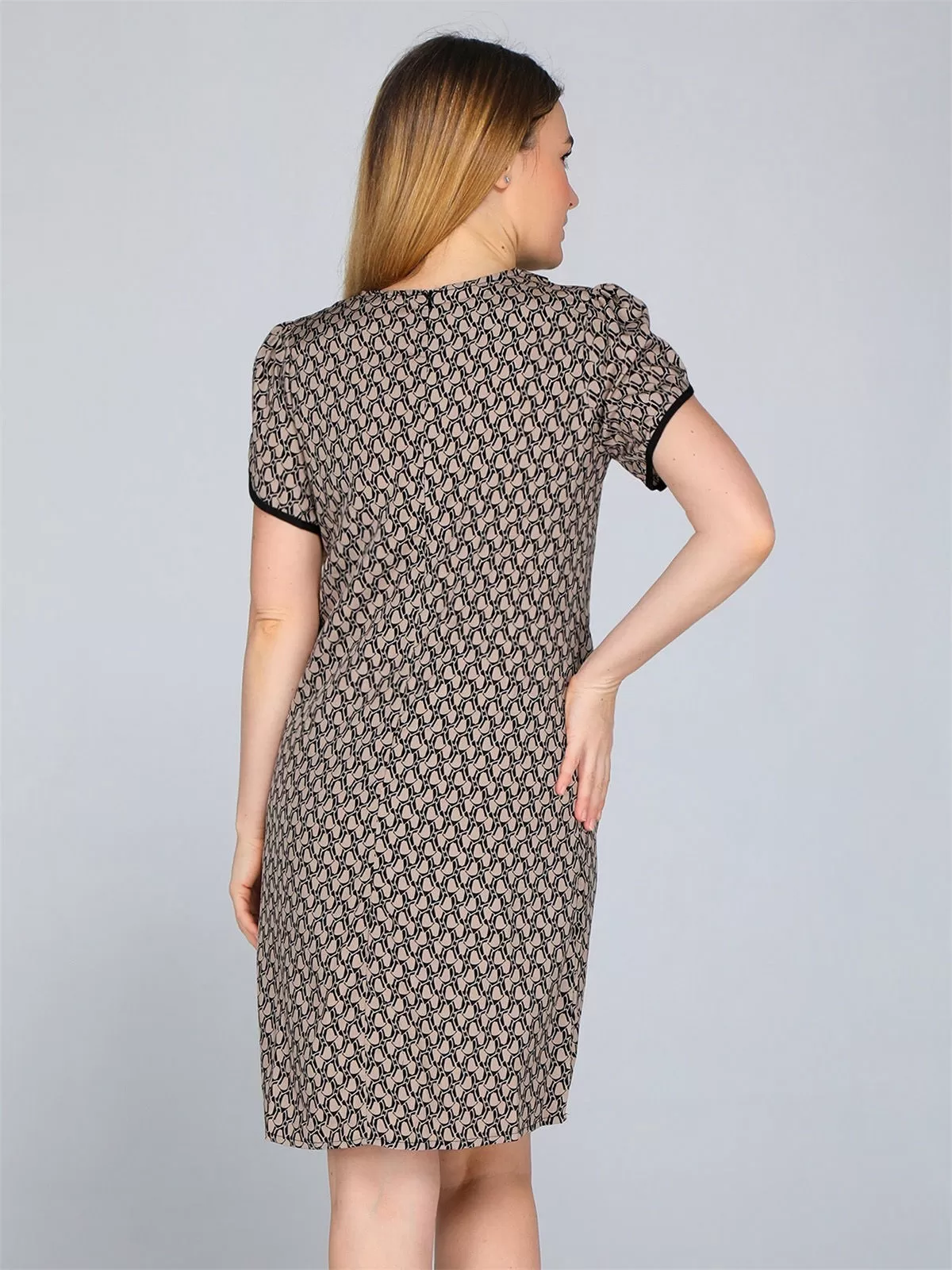 Geometric Lace-up V-neck Shift Dress, 2 of 5