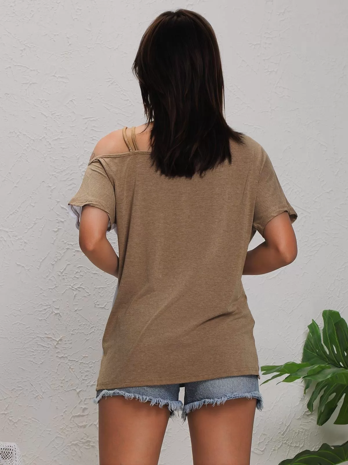 Colorblock Asymmetric Regular T-shirt, 2 of 6