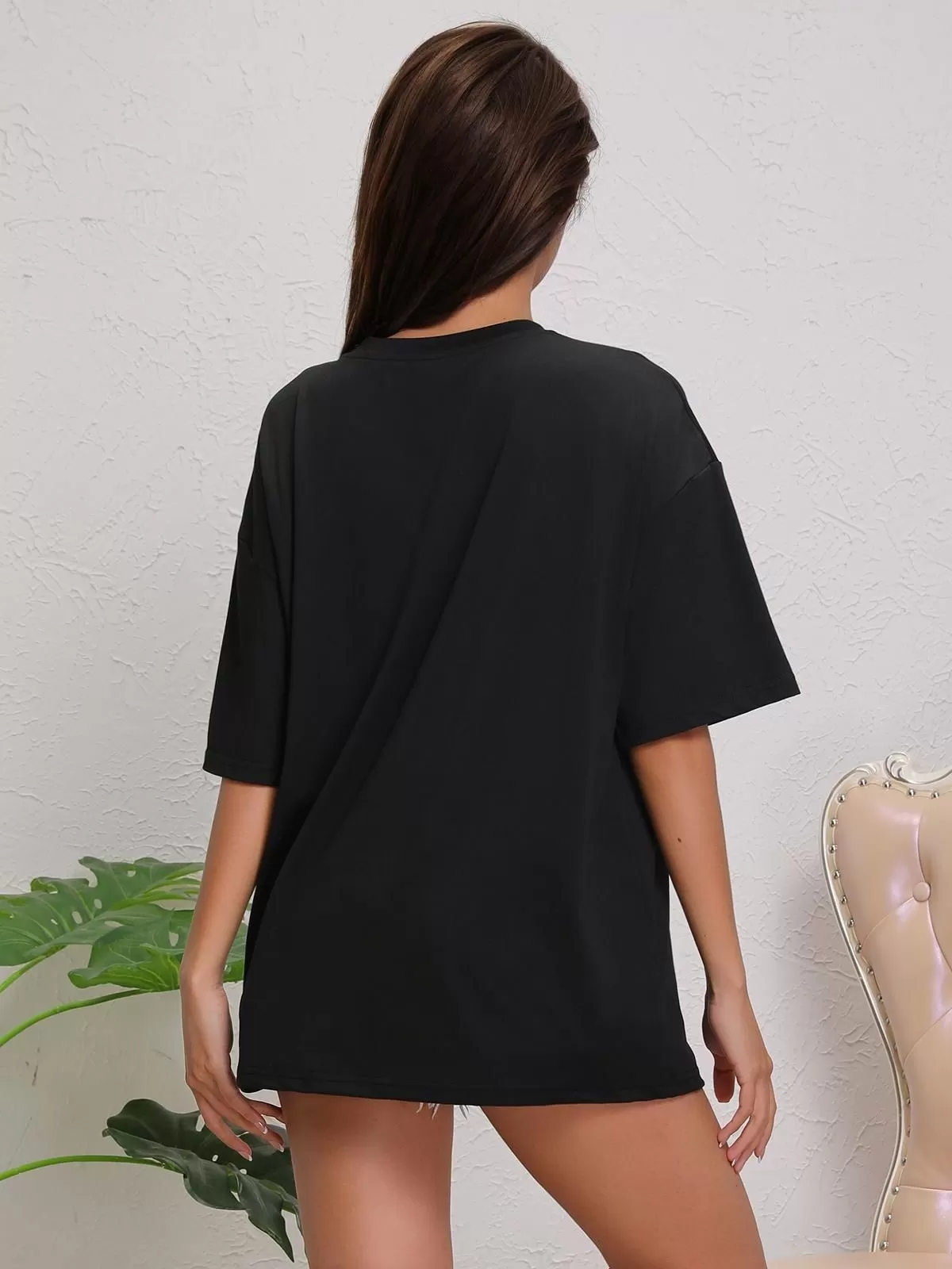 Mona Lisa Graphic Round Neck T-shirt, 2 of 5