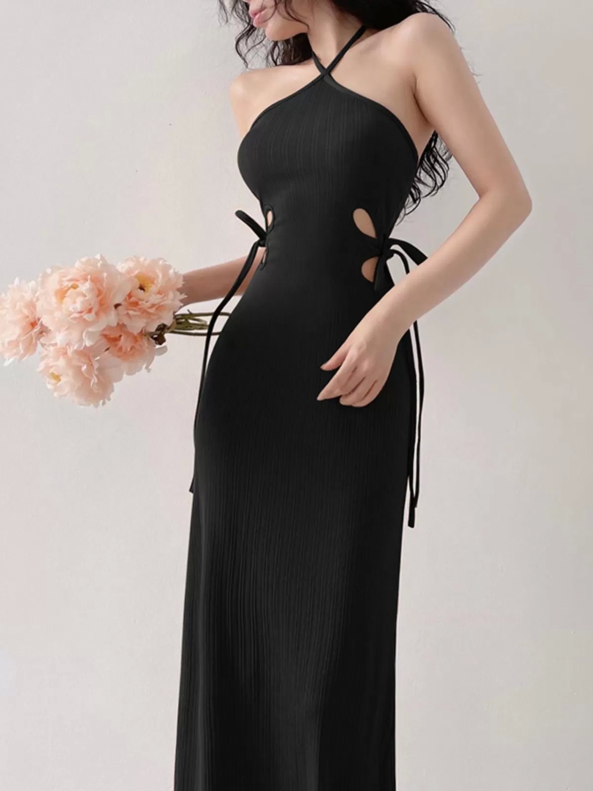 Solid Hollow Out Halter Sleeveless Bodycon Midi Dress | DRESSIN