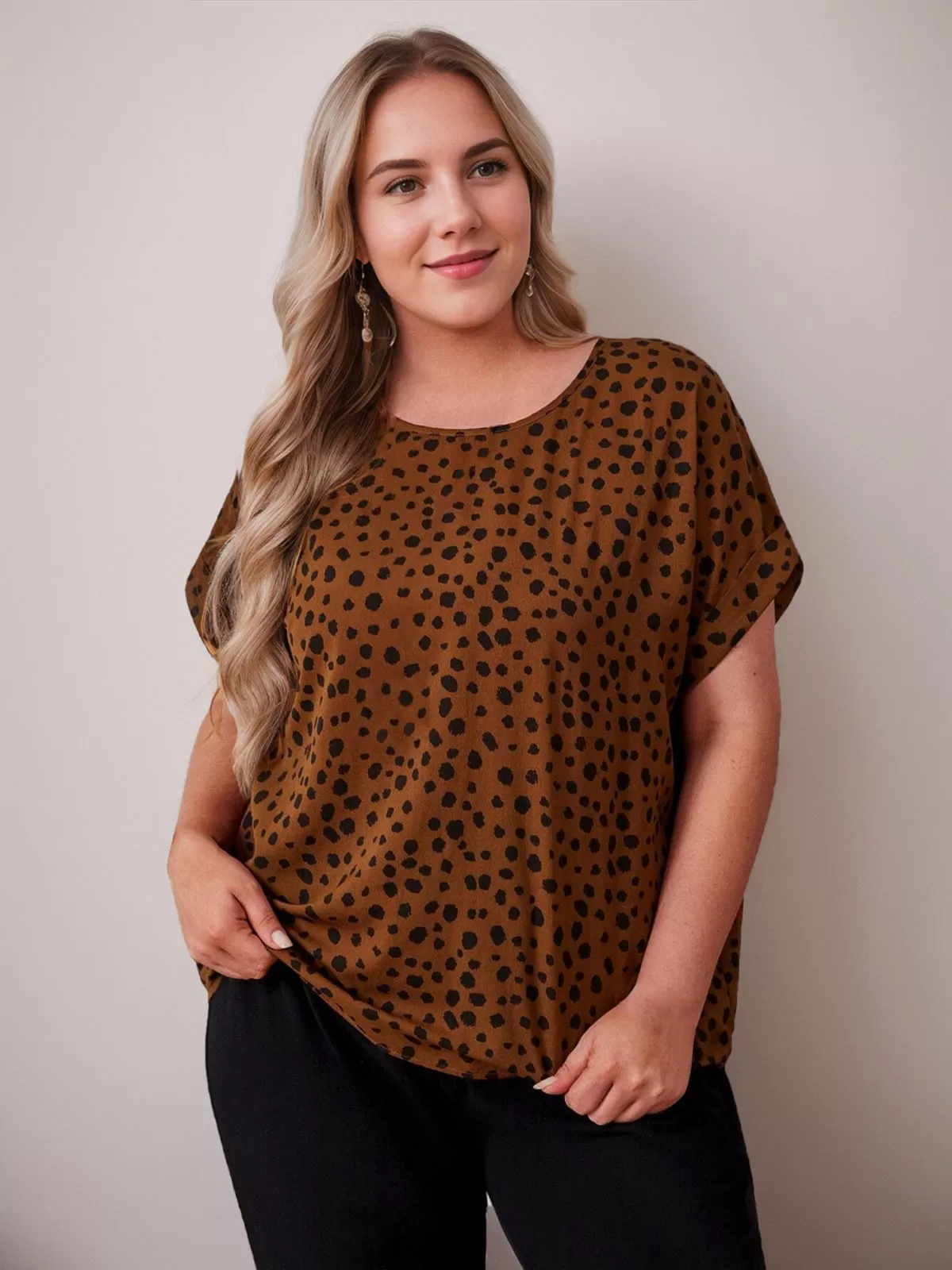 Plus Size Polka Dots Round Neck Roll Up Regular T-shirt, 3 of 5