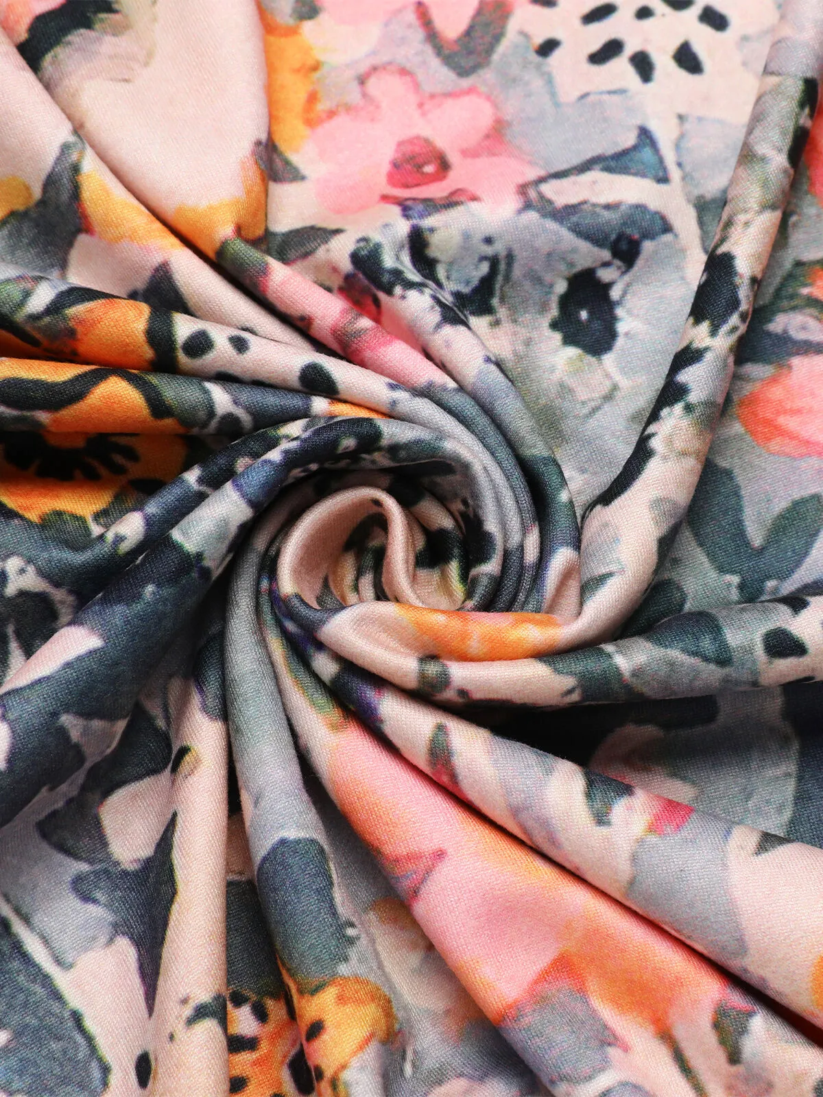 Plus Size Graphic Round Neck Regular Sleeve A-line Dress, 6 of 6