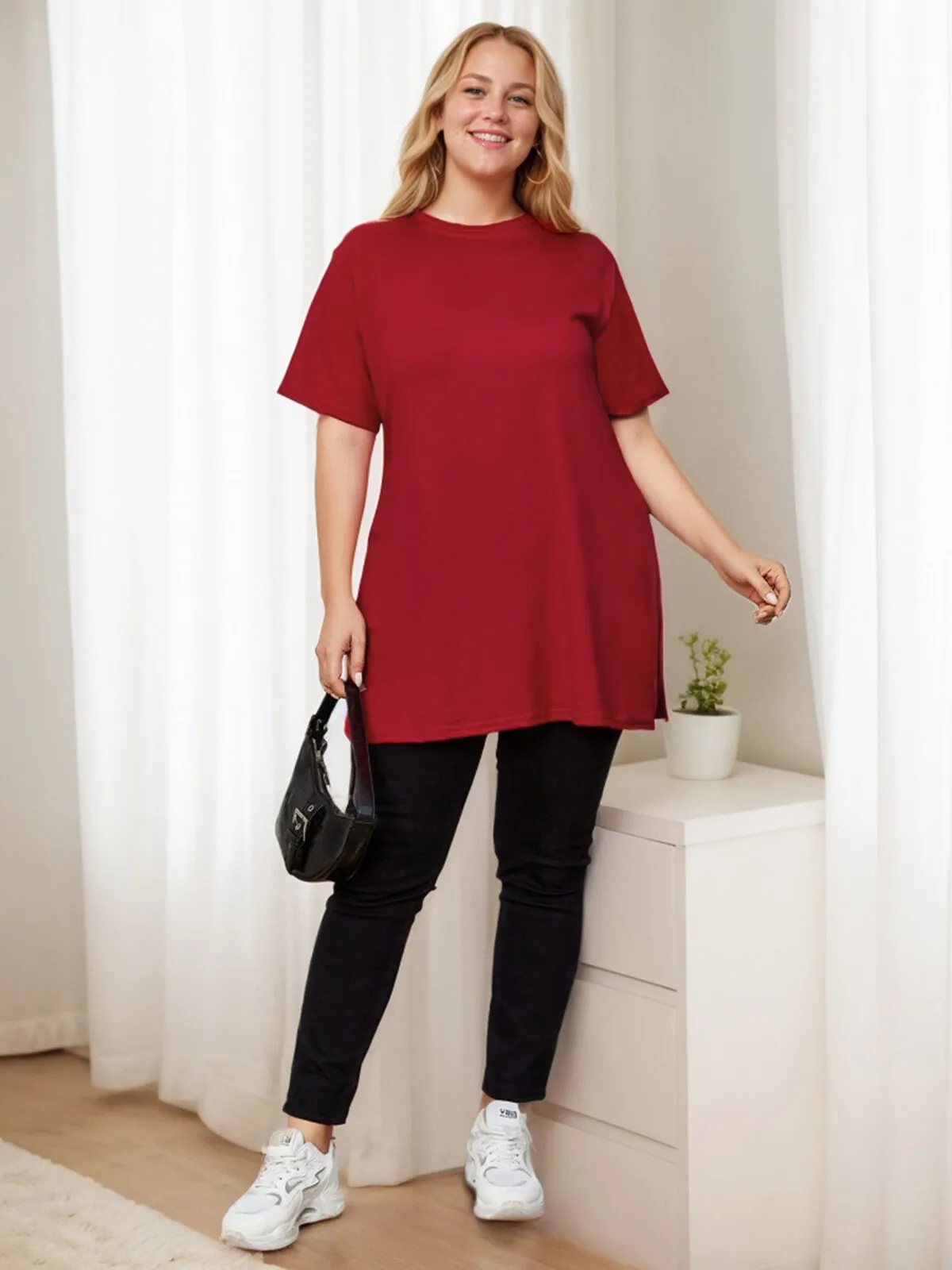 Plus Size Solid Round Neck Regular T-shirt, 6 of 6
