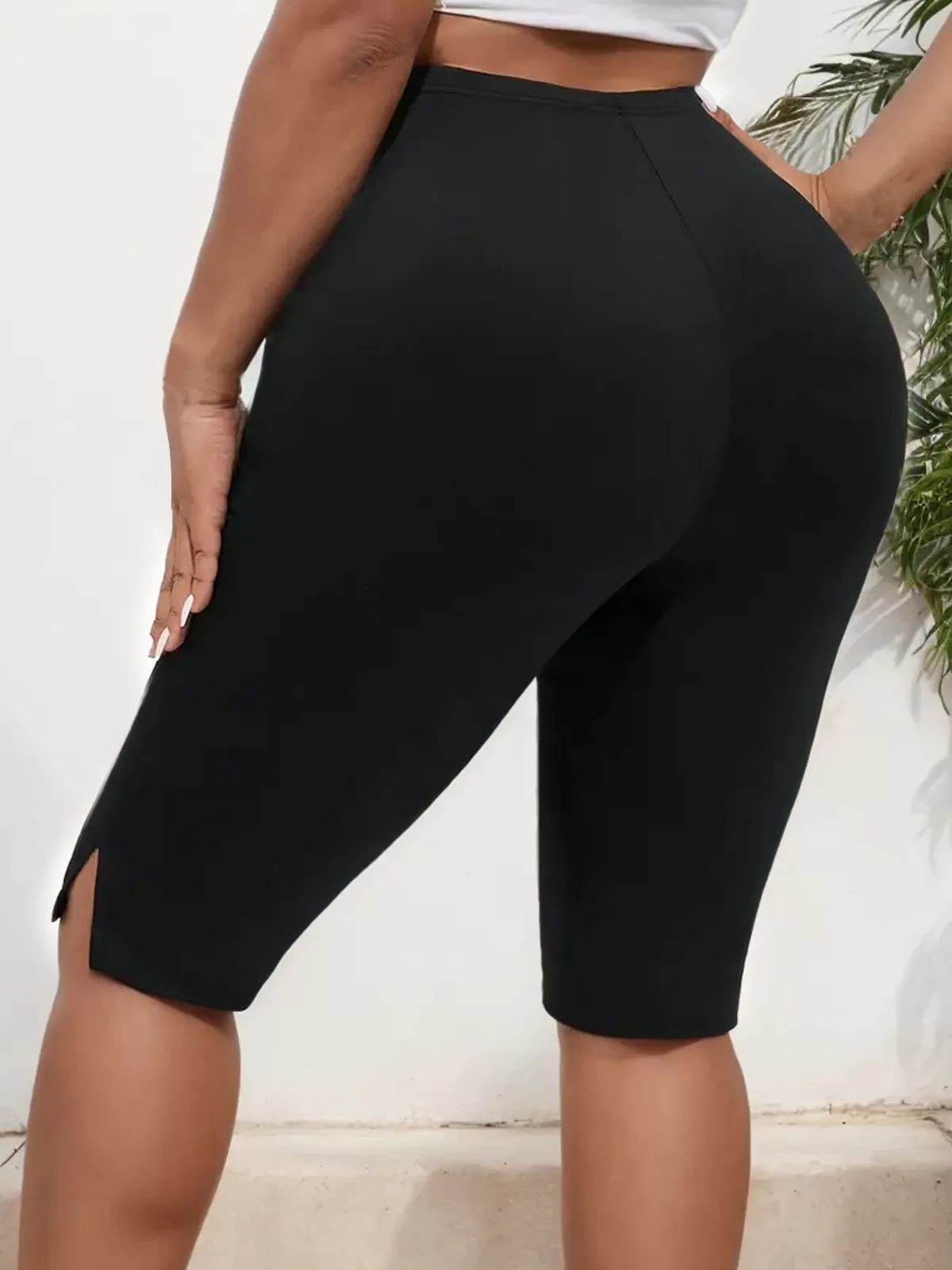 Plus Size Solid High Rise Cycling Pants, 2 of 4
