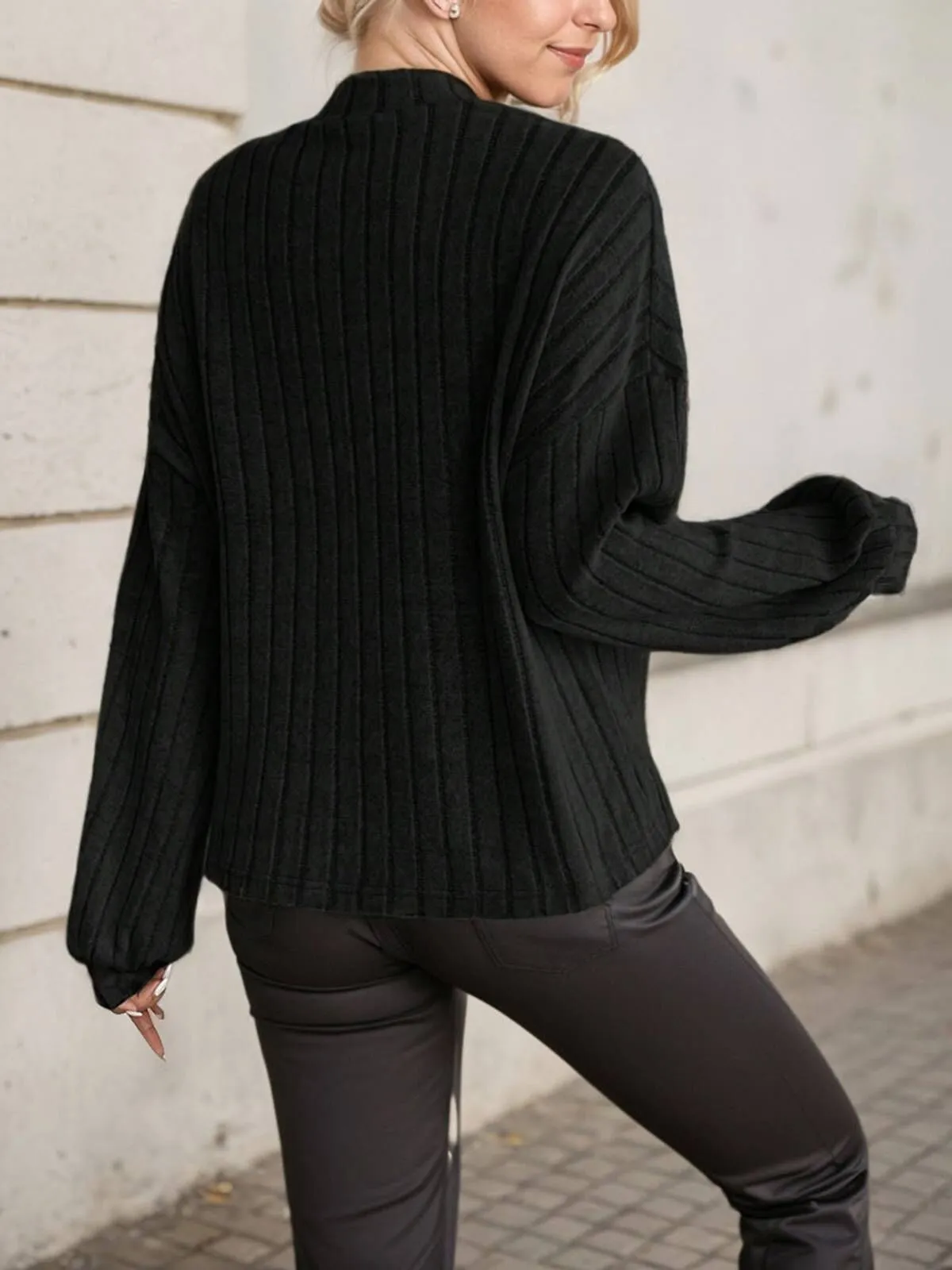 Solid Round Neck T-shirt, 2 of 4