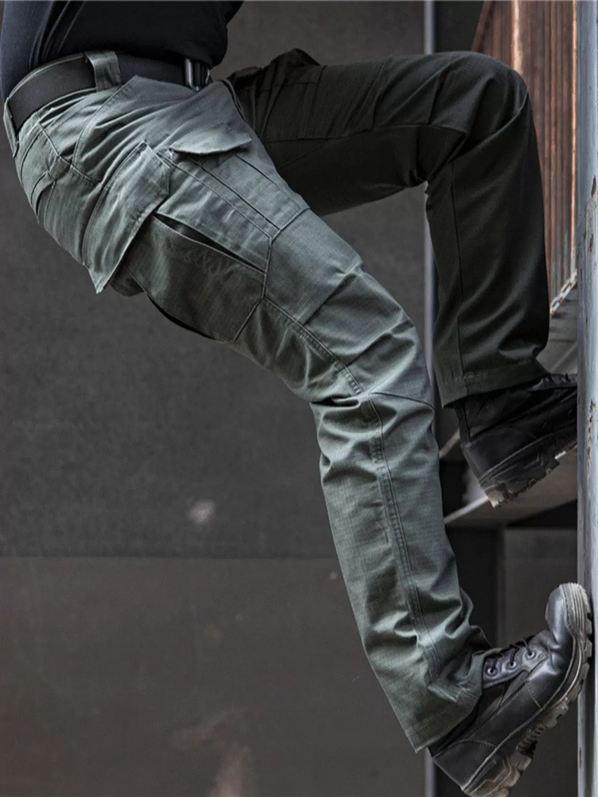 Men's Cargo Pants Waterproof Abrasion Resistant Military Pants, 1 of 3