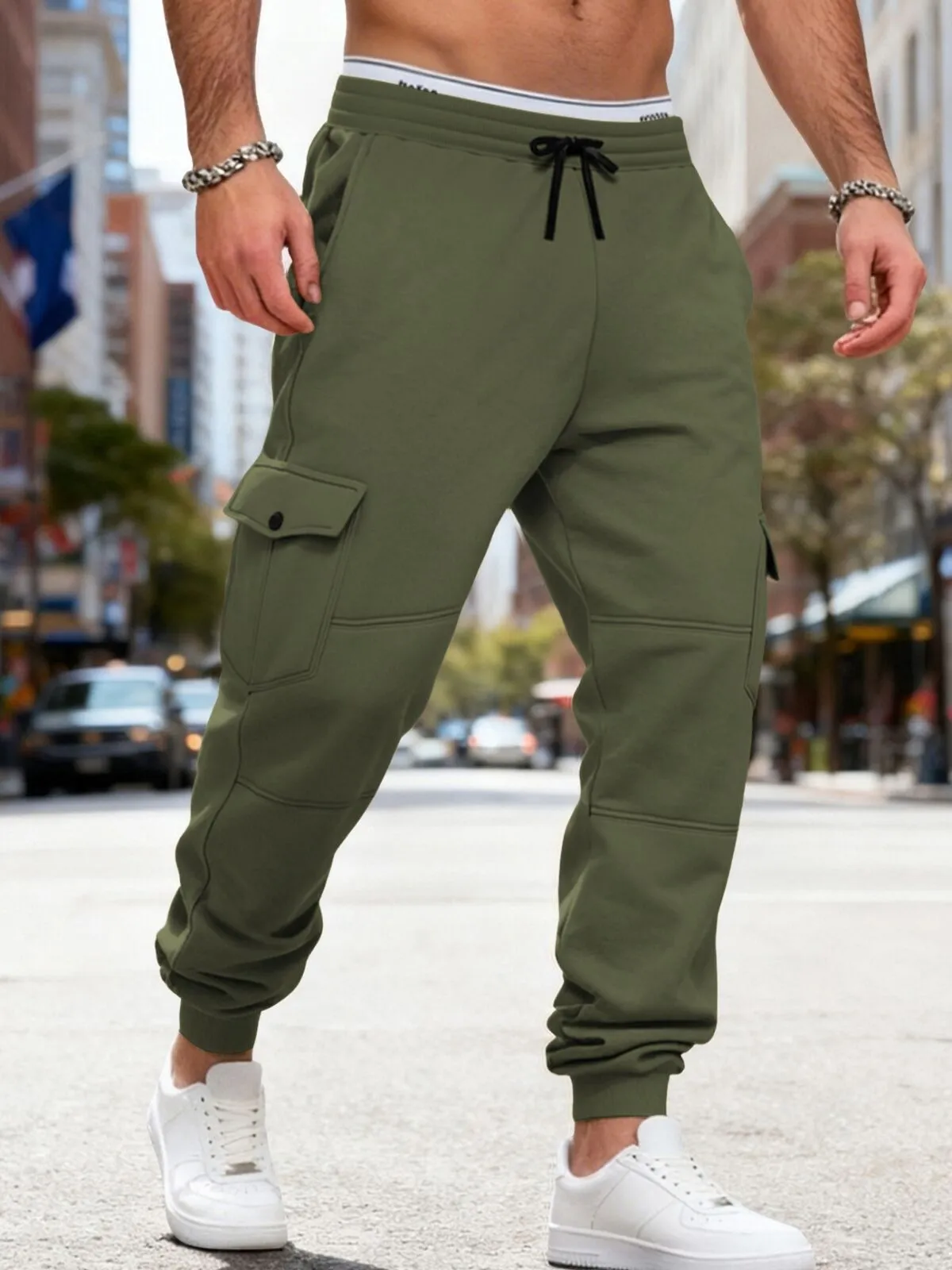 Men's Fleece-Lined Jogger Pants Warm Loose Fit Multi-Pocket Work Cargo Pants for Fall & Winter, 1 of 3