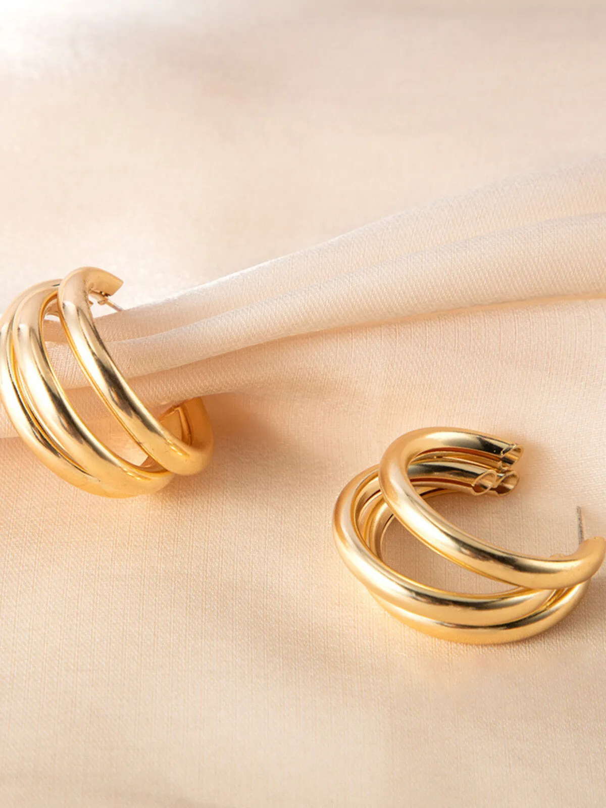 Elegant Style 1 Pair Geometric Lron Earring, 1 of 5