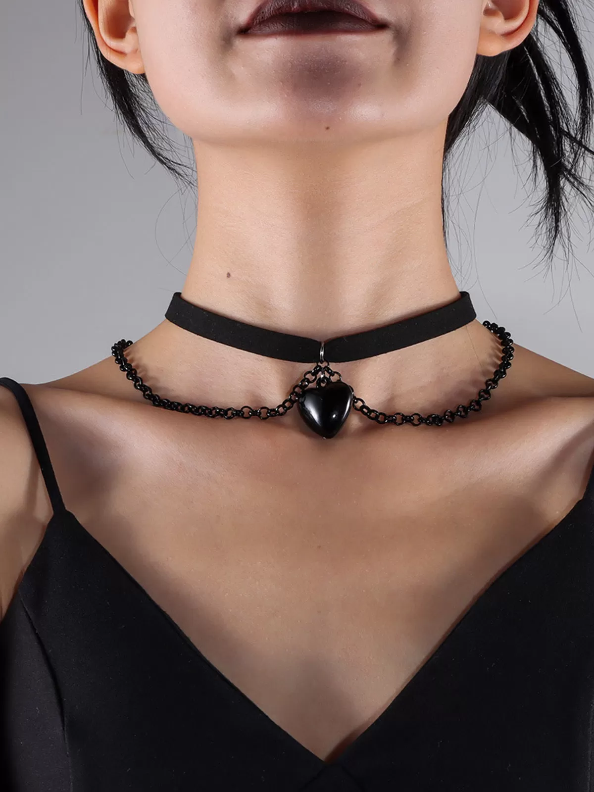 Halloween 1pc Gothic Style Personalized Leather Choker Multi-Layered Chain Tassel Heart-Shaped Pendant Necklace, 1 of 8