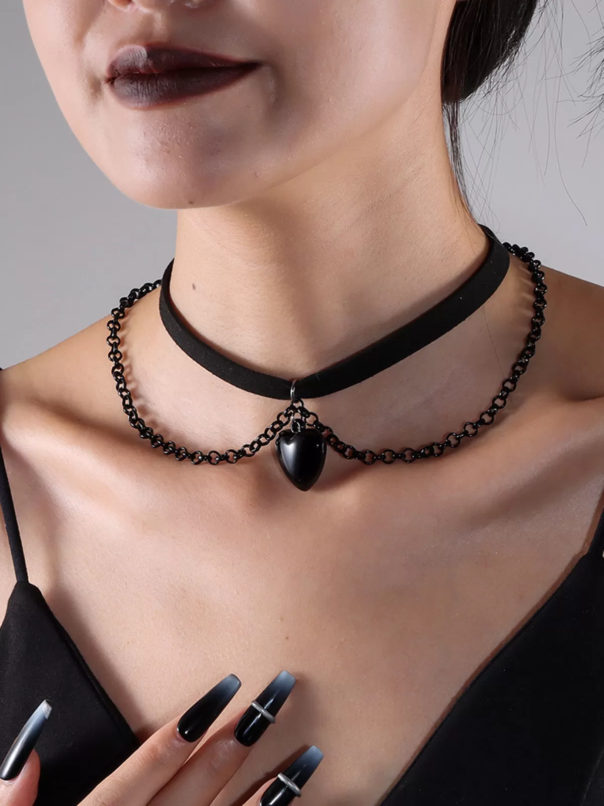 Halloween 1pc Gothic Style Personalized Leather Choker Multi-Layered Chain Tassel Heart-Shaped Pendant Necklace, 2 of 8