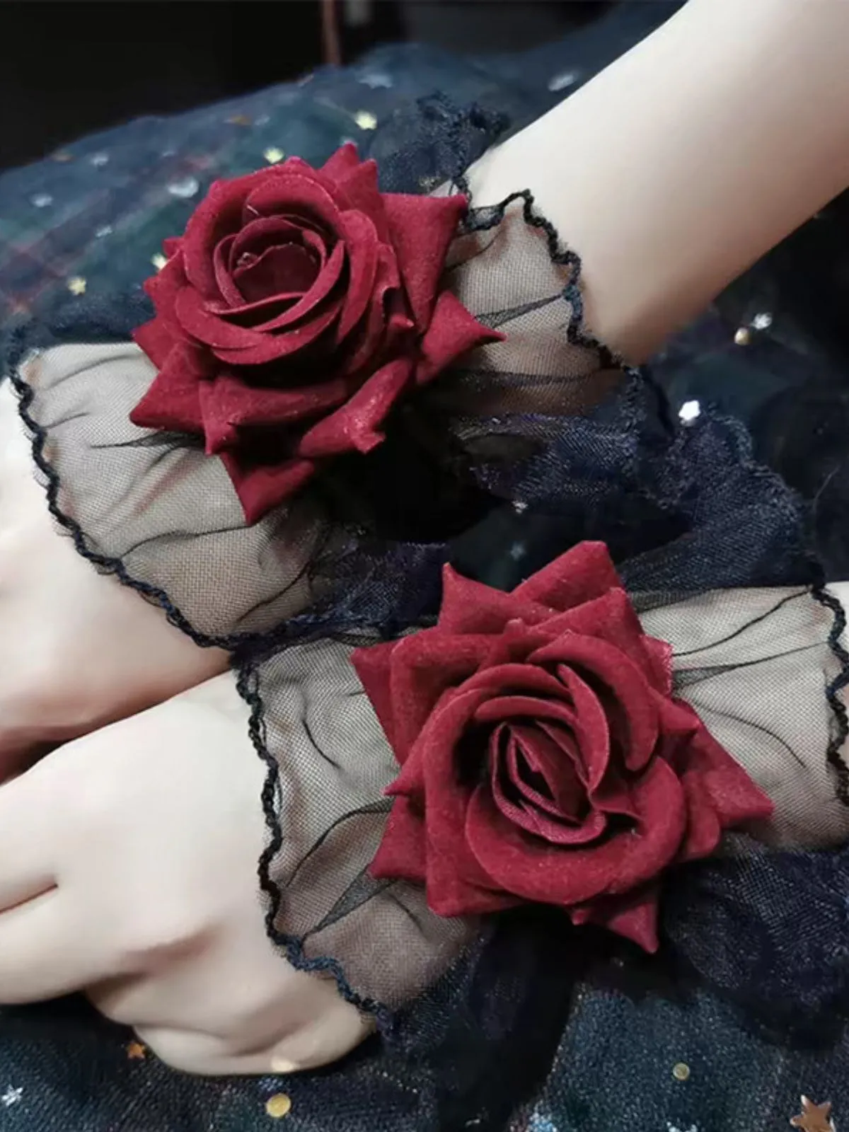 Halloween 1pc New Rose Ruffle Lace Detachable Sleeve Bracelet , 1 of 3