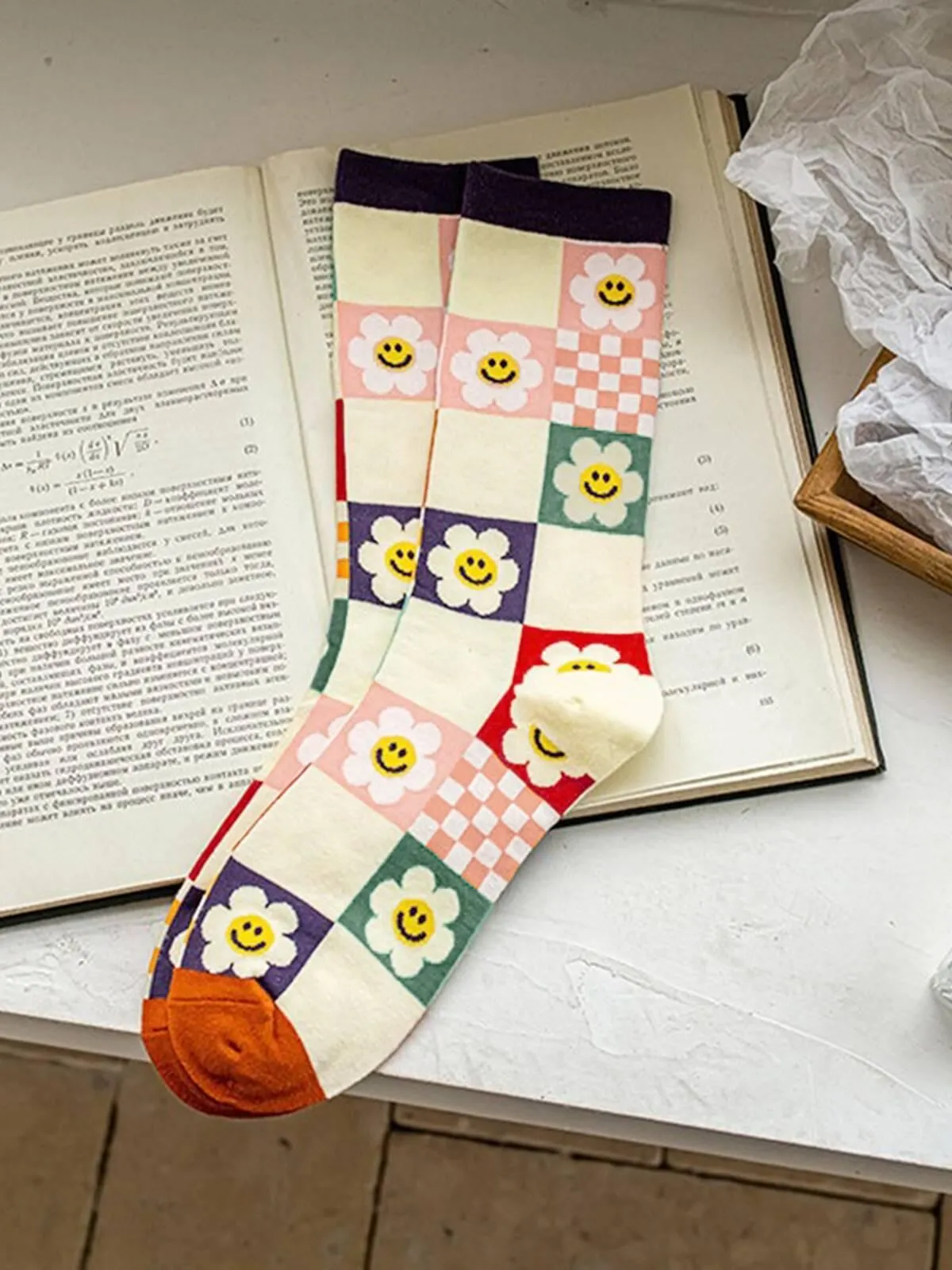 Sweet Style 1 Pair Graphic Fabric Socks, 1 of 1