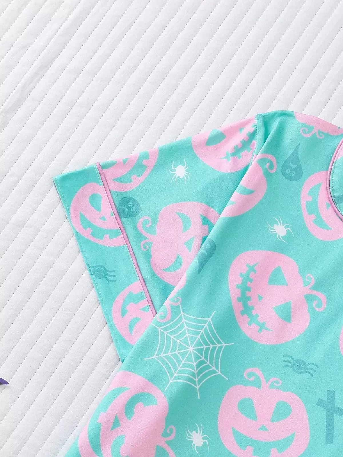 2pcs Halloween Pajama Shorts Set, 7 of 8